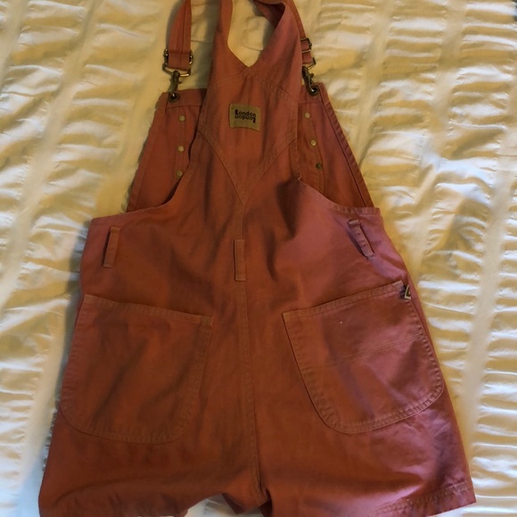 Pink overalls - Picture 2 of 3